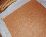 A picture of step 3 of Swiss Roll (Sponge Cake with Whipped Cream and Ganache) 🤤.