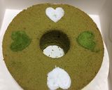 A picture of step 11 of Matcha Chiffon cake.
