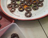 Foto langkah ke 3 dari resep Cookies donat 3 bahan,.