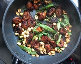 Hình bước làm 2 của món Mỳ căn thăn đông cô 🍄 | Bổ sung protein thực vật từ mỳ căn cho người ăn chay nè 🍃