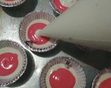 Foto langkah ke 6 dari resep Bolu Kukus Santan Merah Putih 17 Agustusan.