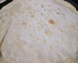 Foto del paso 3 de la receta: Pizza Margarita en sartén 👩‍🍳🍕