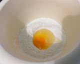 Une image de l'étape 6 de Gâteau au citron, pistache, pavot bleu et caramel de citron.