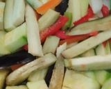 Foto del paso 2 de la receta: Verduras popurrí bebé ♥️ y arroz tostado con solomillo de cerdo