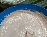 Foto langkah ke 5 dari resep Strawberry Chiffon Cake.