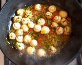 Foto del paso 4 de la receta: Arroz con champiñones y salsa de soja agridulce. #cumplimos7