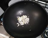 Foto langkah ke 2 dari resep 32. Nasi tim ayam instan.