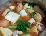 Foto langkah ke 4 dari resep Tomyum Seafood.
