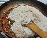 A picture of step 4 of Mexican rice.