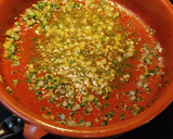 Foto del paso 3 de la receta: Filetes de merluza en salsa verde