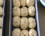 Foto langkah ke 6 dari resep Garlic Bread.
