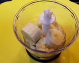 Foto del paso 1 de la receta: Postre de plátano y melocotón