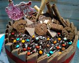 Foto langkah ke 8 dari resep Black Forrest Panggang DCC Base birthday cake.