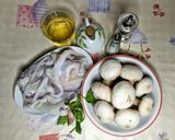 Foto del passaggio 1 della ricetta Seppia con champignon