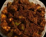 A picture of step 3 of Avakaai pickle (Andra mango pickle).