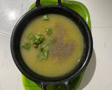 A picture of step 2 of Potato and spring onion soup.