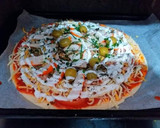 Foto del paso 3 de la receta: Pizza rápida de conservas con cebollino, provenzales y nata