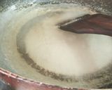 A picture of step 2 of Sooji ka jama halwa.