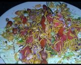 A picture of step 4 of Tricolour chatpati papad chat and salad art 🇮🇳.