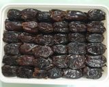 A picture of step 1 of Dry fruit Dates Modak.