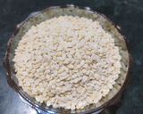 A picture of step 1 of Dahi vada (white udad dal).