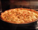 Foto del paso 5 de la receta: Quiche de salmón, cebolla y champiñón