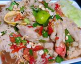 รูปขั้นตอนการทำที่ 3 ของ ตำซั่วขนมจีนตีนไก่ 🐓