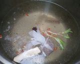 รูปขั้นตอนการทำที่ 3 ของ ซี่โครงหมูตุ๋นเห็ดหอม