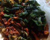 Foto del paso 3 de la receta: Rajas cremosas con pollo 🐓