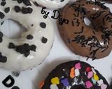 A picture of step 7 of Donuts.
