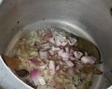 A picture of step 2 of Vegetables pulao.