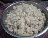 A picture of step 1 of Tamarind Poha.