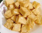 Hình bước làm 1 của món Đậu hủ kho nước tương