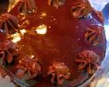 Foto langkah ke 11 dari resep Triple Chocolate Mouse Cake.