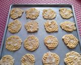Foto langkah ke 3 dari resep Almond cheese Cookies.