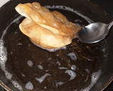 Foto del paso 9 de la receta: Rghayef con miel (panes crujientes fritos en aceite)