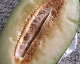 Foto del paso 2 de la receta: Sopa fría de melón y coco 🌴