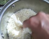A picture of step 3 of Kaju Roll.