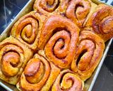 Gambar langkah 5 resipi Cinnamon rolls.