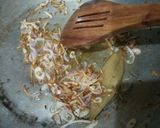 A picture of step 7 of (LeftOver) Fish Broth Rice 😋🍛.