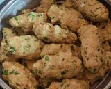 દુધી ના મુઠીયા (Dudhi na muthiya recipe in gujarati) રેસીપી સ્ટેપ3ફોટો