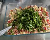 Une image de l'étape 19 de Taboulé aux tomates, légumes, raisins, herbes et épices.