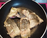Foto del paso 5 de la receta: Corvina con salteado de chipirones
