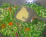 Foto langkah ke 5 dari resep Tumis Pare Labu Siam.