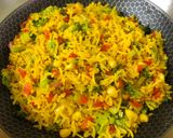 A picture of step 6 of Garlic Turmeric Rice.