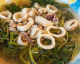 Hình bước làm 3 của món Canh rau muống nấu mực