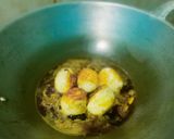 Foto langkah ke 3 dari resep Telur Luak Khai (Telur Asam Manis Khas Thailand).