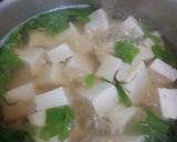 Foto langkah ke 3 dari resep Clear Soup Tahu.