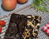 Foto langkah ke 5 dari resep Apel Brownies Tanpa Tepung.