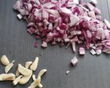 Foto del paso 1 de la receta: Garbanzos salteados con chorizo (albahaca, tomillo y orégano)